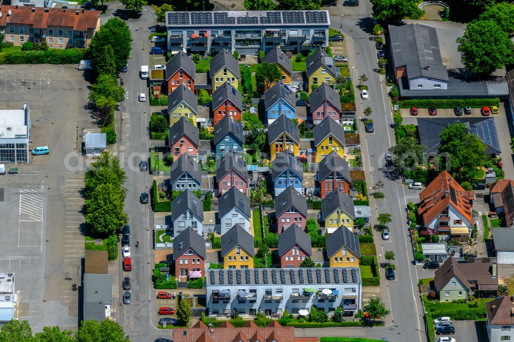 Zech from the bird's eye view: Residential area of the multi-family house settlement on Zechwaldstrasse in Zech at Bodensee in the state Bavaria, Germany