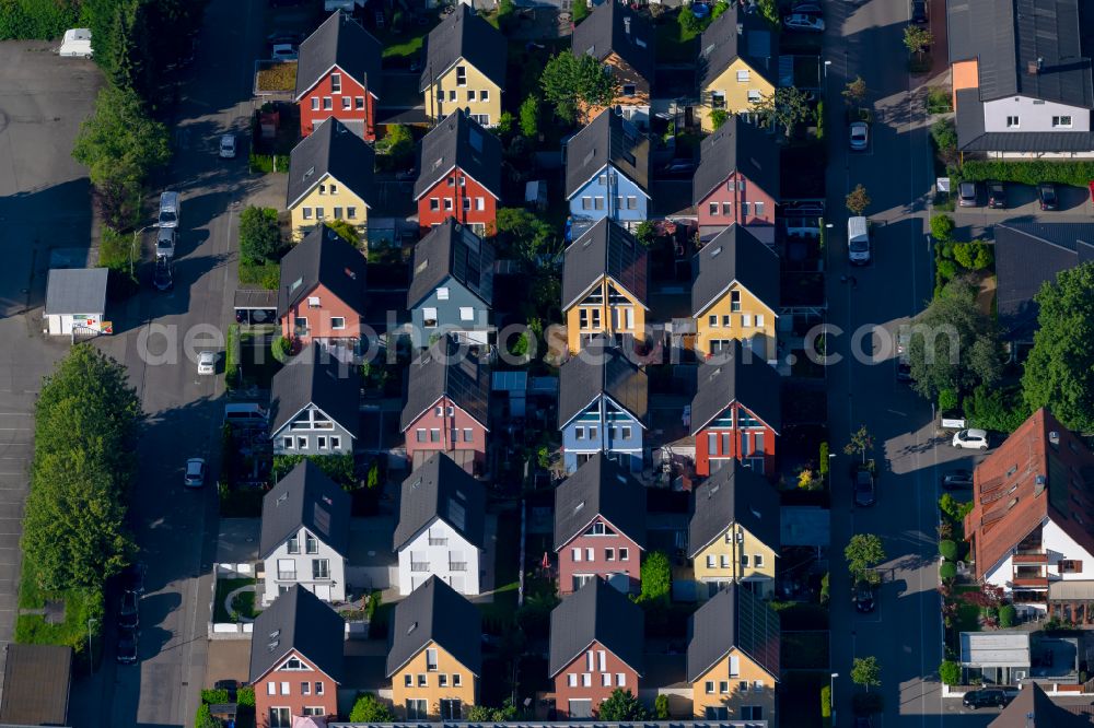 Zech from the bird's eye view: Residential area of the multi-family house settlement on Zechwaldstrasse in Zech at Bodensee in the state Bavaria, Germany