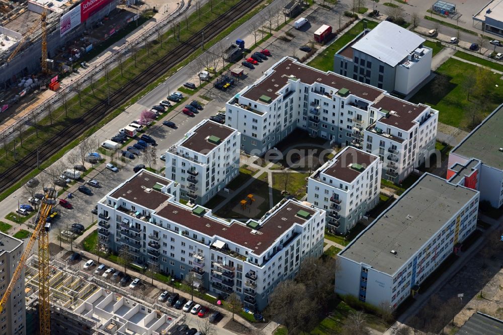 Aerial image Berlin - Residential area of the multi-family house settlement Zossener Hoefe on Mittenwalder Strasse corner Zossener Strasse in the district Hellersdorf in Berlin, Germany