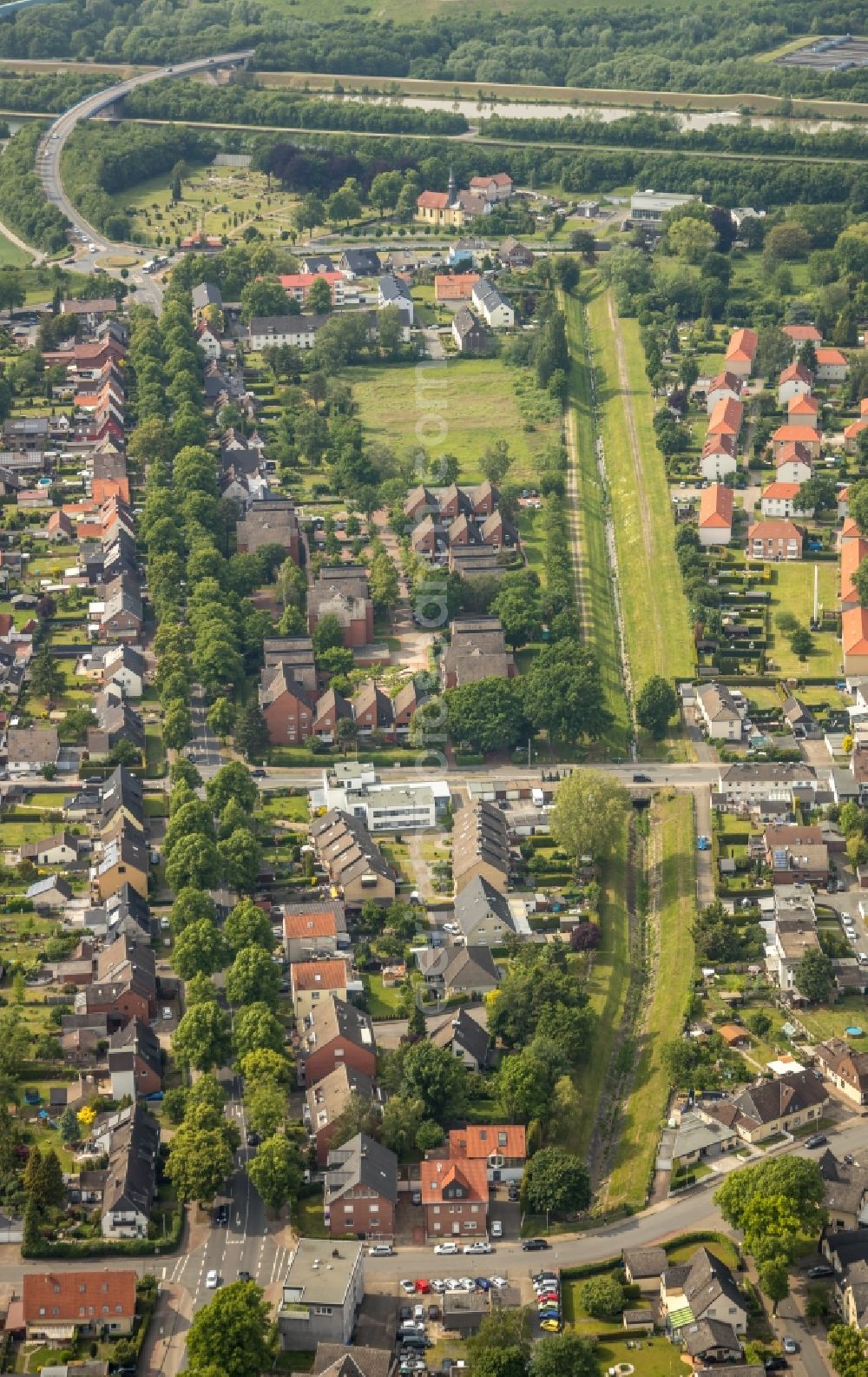 Aerial photograph Herringen - Residential area of the multi-family house settlement Zum Torksfeld in Herringen in the state North Rhine-Westphalia, Germany