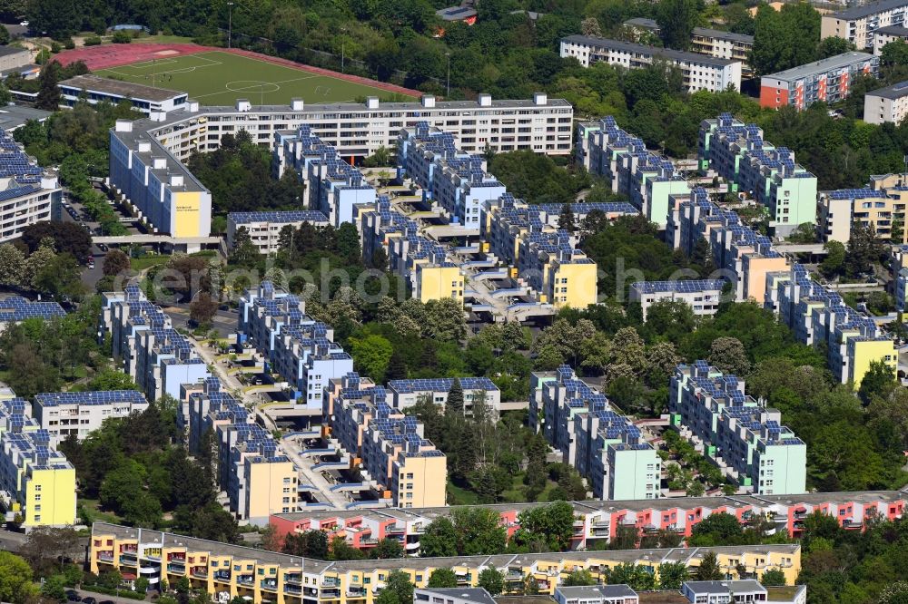 Aerial image Berlin - Residential area of a??a??a multi-family housing estate with roof-mounted solar systems between Goldammerstrasse and Lipschitzallee in the Buckow district in Berlin, Germany