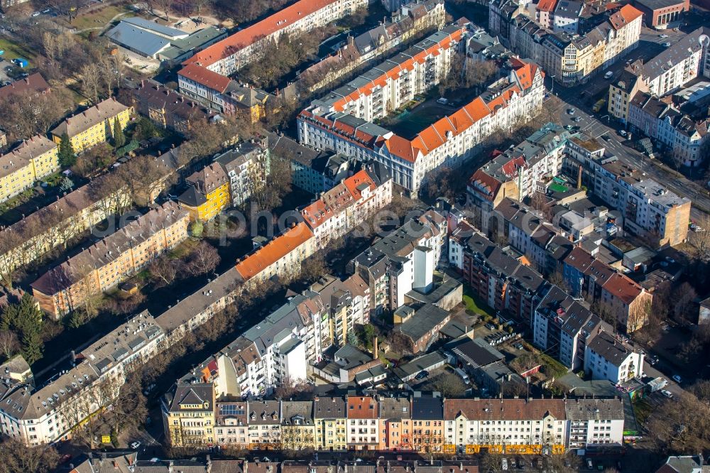 Aerial image Dortmund - Residential area of the multi-family house settlement on Bornstrasse in the district Nordmarkt-Sued in Dortmund in the state North Rhine-Westphalia, Germany