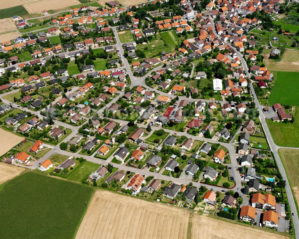 Berwangen from the bird's eye view: Residential area - mixed development of a multi-family housing estate and single-family housing estate in Berwangen in the state Baden-Wuerttemberg, Germany