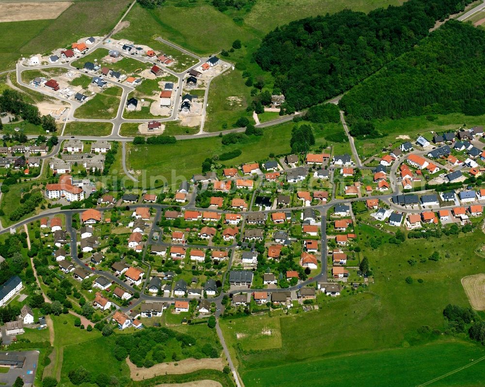 Aerial photograph Birkenfeld - Residential area - mixed development of a multi-family housing estate and single-family housing estate in Birkenfeld in the state Rhineland-Palatinate, Germany