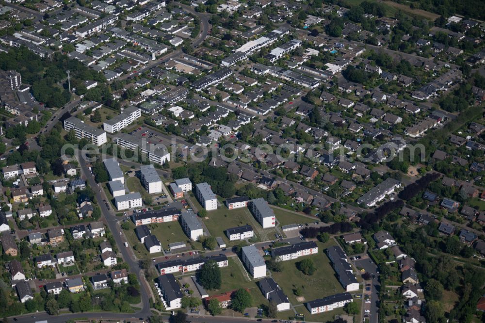 Aerial photograph Braunschweig - Residential area - mixed development of a multi-family housing estate and single-family housing estate on street Kosselstrasse in the district Kanzlerfeld in Brunswick in the state Lower Saxony, Germany