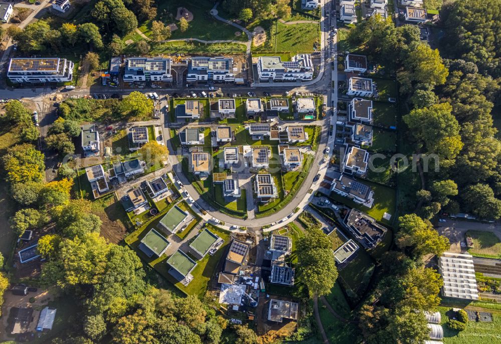 Aerial photograph Gelsenkirchen - Residential area - mixed development of a multi-family housing estate and single-family housing estate of Wohnquartiers Am Buerschen Waldbogen along the Westerholter Strasse - Im Waldquartier in Gelsenkirchen at Ruhrgebiet in the state North Rhine-Westphalia, Germany