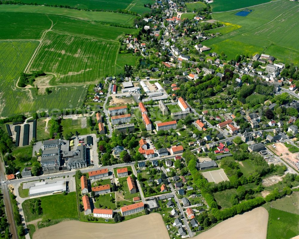 Aerial image Chemnitz-Wittgensdorf - Residential area - mixed development of a multi-family housing estate and single-family housing estate in Chemnitz-Wittgensdorf in the state Saxony, Germany