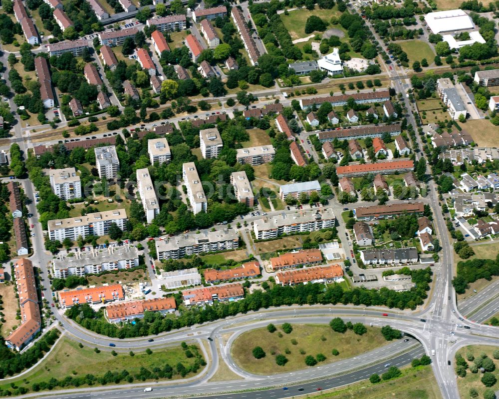 Aerial photograph Daxlanden - Residential area - mixed development of a multi-family housing estate and single-family housing estate in Daxlanden in the state Baden-Wuerttemberg, Germany