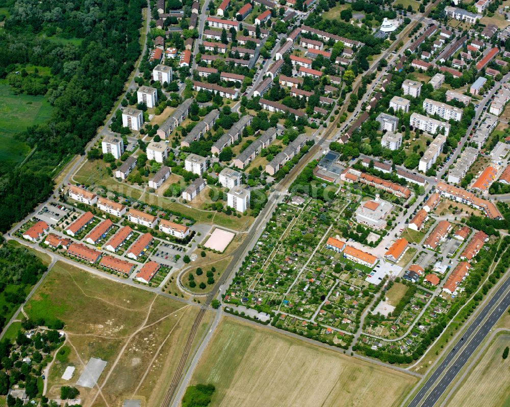 Daxlanden from above - Residential area - mixed development of a multi-family housing estate and single-family housing estate in Daxlanden in the state Baden-Wuerttemberg, Germany