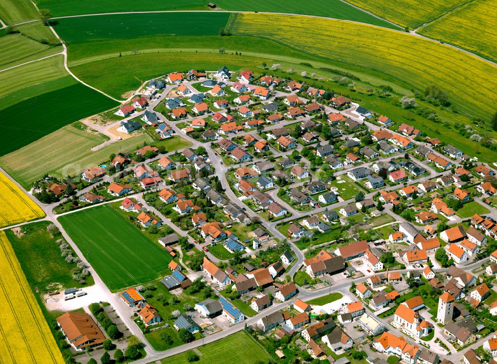 Aerial image Emerkingen - Residential area - mixed development of a multi-family housing estate and single-family housing estate in Emerkingen in the state Baden-Wuerttemberg, Germany