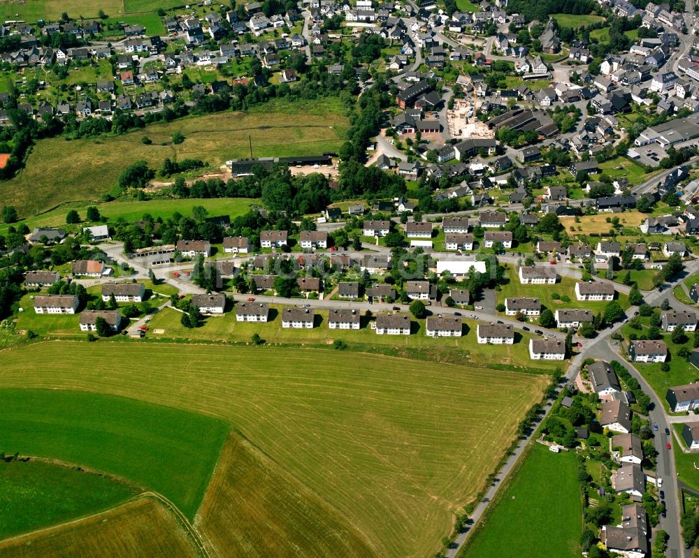 Aerial photograph Erndtebrück - Residential area - mixed development of a multi-family housing estate and single-family housing estate in Erndtebrück at Siegerland in the state North Rhine-Westphalia, Germany