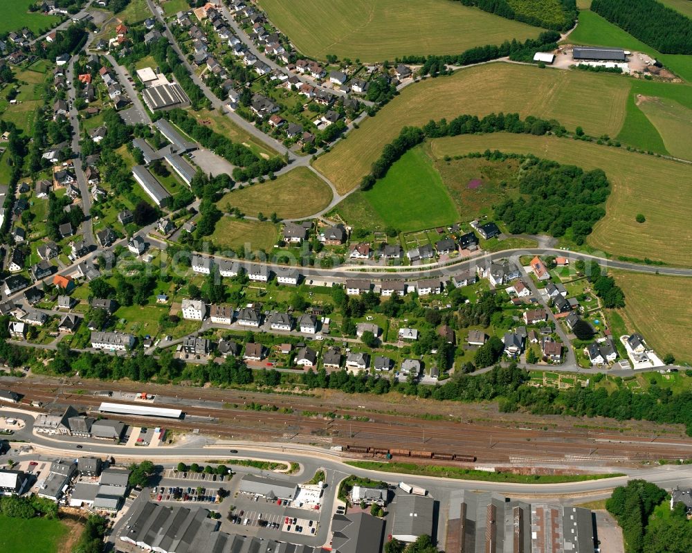 Aerial photograph Erndtebrück - Residential area - mixed development of a multi-family housing estate and single-family housing estate in Erndtebrück at Siegerland in the state North Rhine-Westphalia, Germany