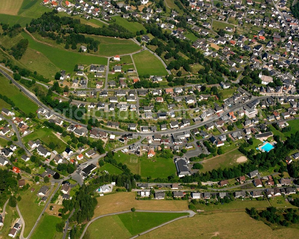 Feudingen from the bird's eye view: Residential area - mixed development of a multi-family housing estate and single-family housing estate in Feudingen in the state North Rhine-Westphalia, Germany