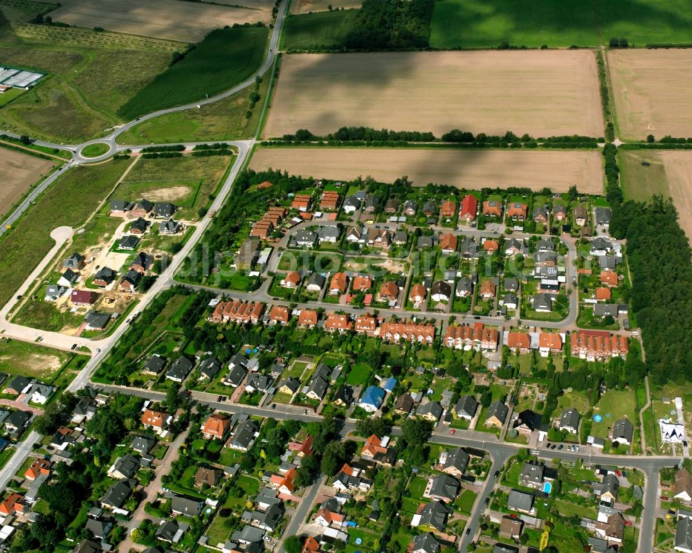 Aerial photograph Geesthacht - Residential area - mixed development of a multi-family housing estate and single-family housing estate in Geesthacht in the state Schleswig-Holstein, Germany