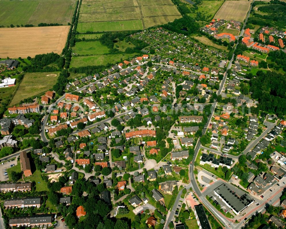 Aerial photograph Geesthacht - Residential area - mixed development of a multi-family housing estate and single-family housing estate in Geesthacht in the state Schleswig-Holstein, Germany