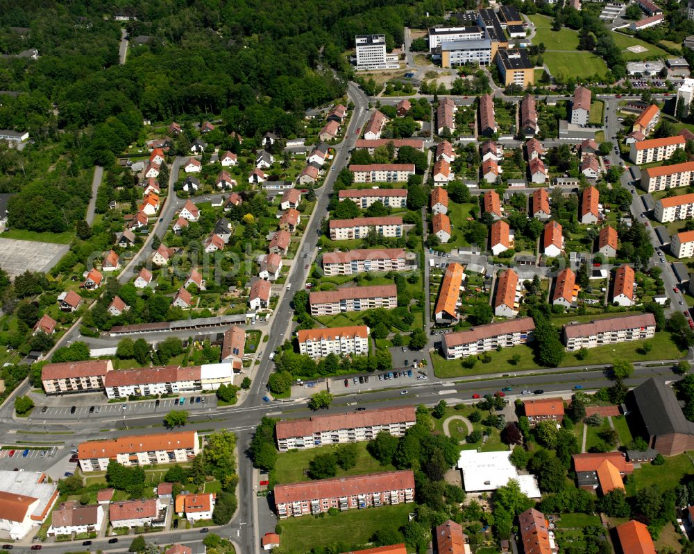 Aerial photograph Goslar - Residential area - mixed development of a multi-family housing estate and single-family housing estate in Goslar in the state Lower Saxony, Germany