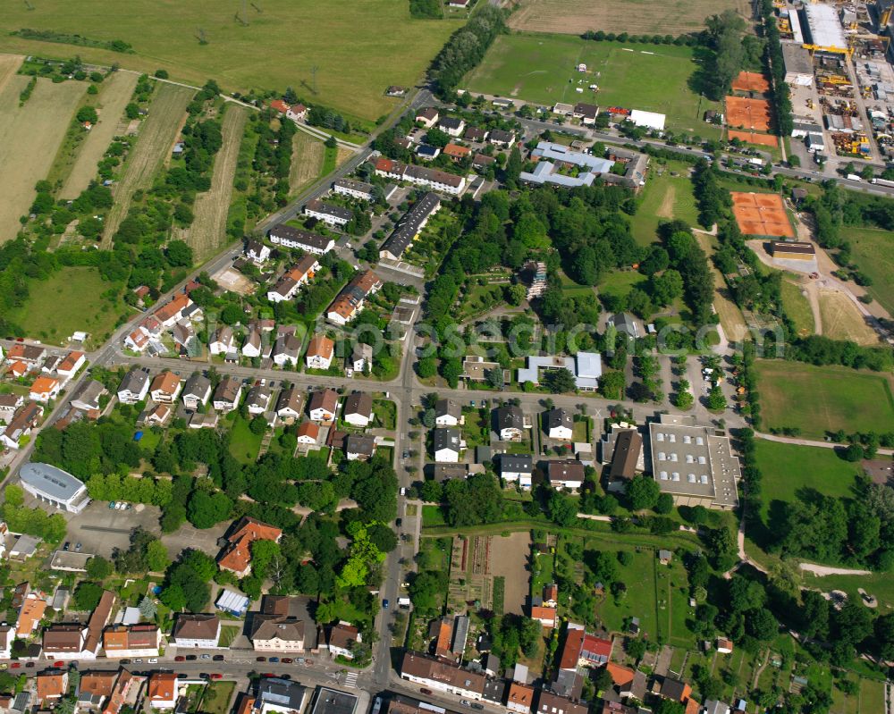 Hagsfeld from the bird's eye view: Residential area - mixed development of a multi-family housing estate and single-family housing estate in Hagsfeld in the state Baden-Wuerttemberg, Germany