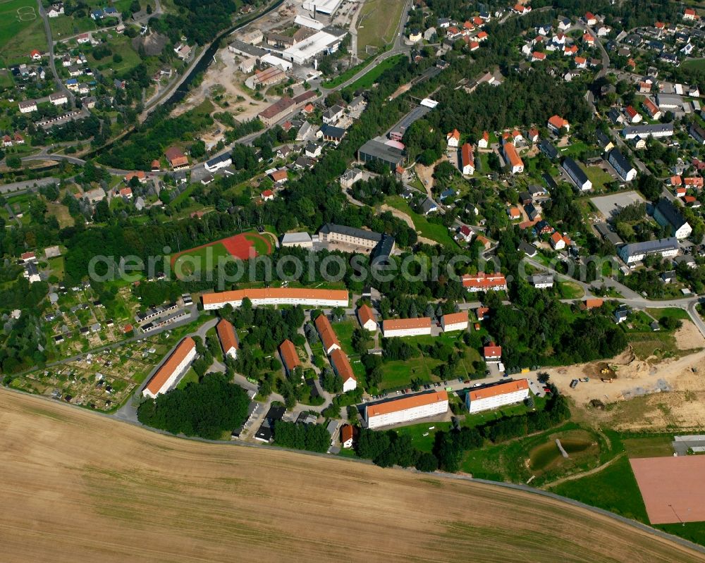 Aerial image Halsbrücke - Residential area - mixed development of a multi-family housing estate and single-family housing estate in Halsbrücke in the state Saxony, Germany