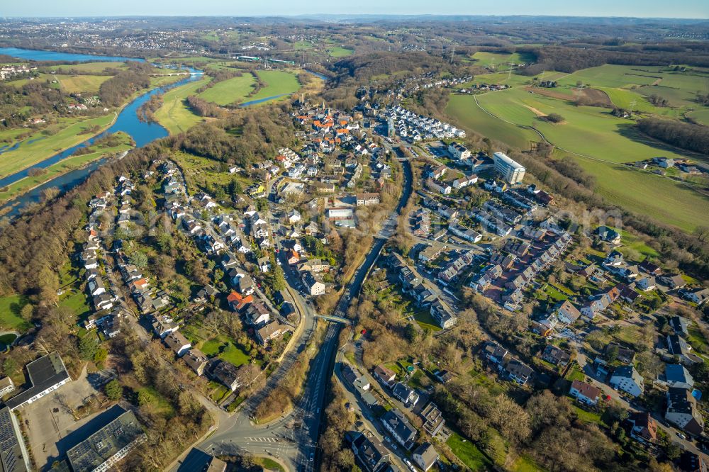 Aerial image Hattingen - Residential area - mixed development of a multi-family housing estate and single-family housing estate in Hattingen at Ruhrgebiet in the state North Rhine-Westphalia, Germany