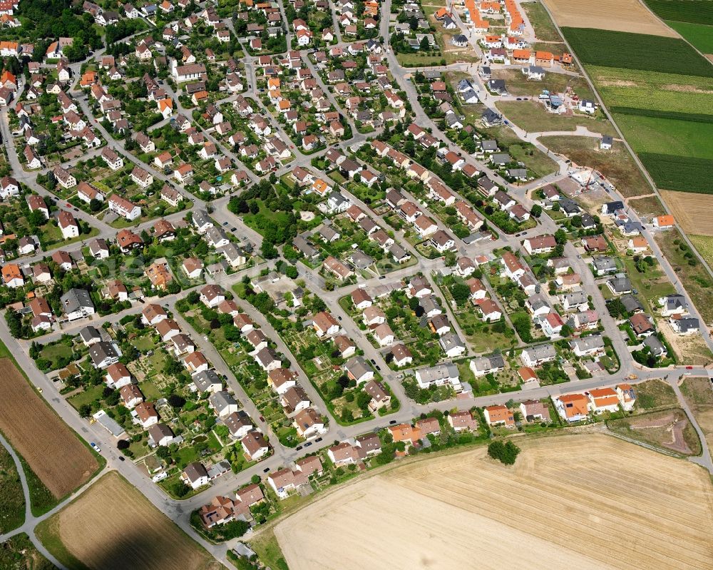 Hausen from the bird's eye view: Residential area - mixed development of a multi-family housing estate and single-family housing estate in Hausen in the state Baden-Wuerttemberg, Germany