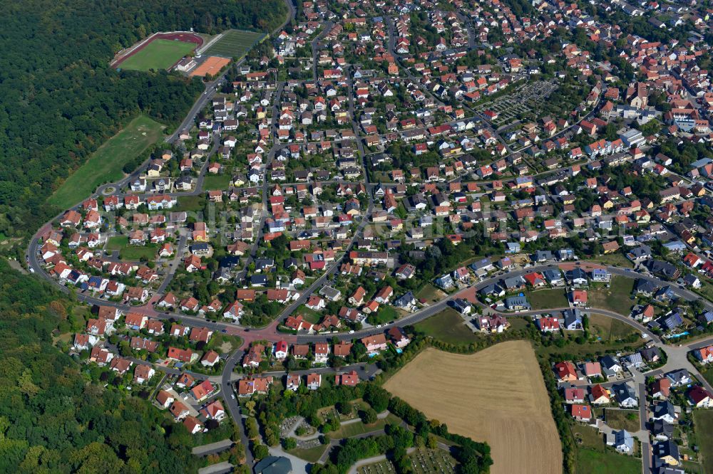 Aerial photograph Höchberg - Residential area - mixed development of a multi-family housing estate and single-family housing estate in Höchberg in the state Bavaria, Germany