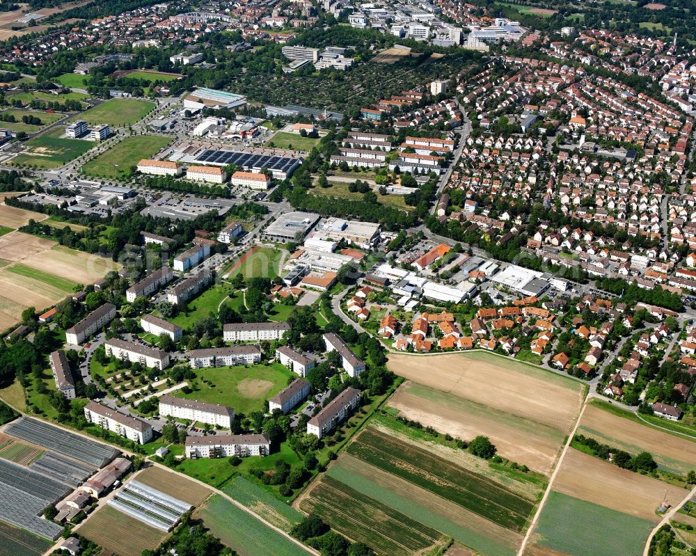 Aerial photograph Heilbronn - Residential area - mixed development of a multi-family housing estate and single-family housing estate in Heilbronn in the state Baden-Wuerttemberg, Germany