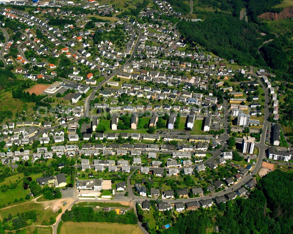 Aerial image Idar - Residential area - mixed development of a multi-family housing estate and single-family housing estate in Idar in the state Rhineland-Palatinate, Germany