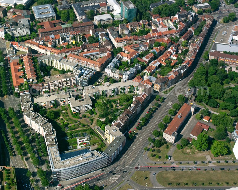 Innenstadt-Ost from the bird's eye view: Residential area - mixed development of a multi-family housing estate and single-family housing estate in Innenstadt-Ost in the state Baden-Wuerttemberg, Germany