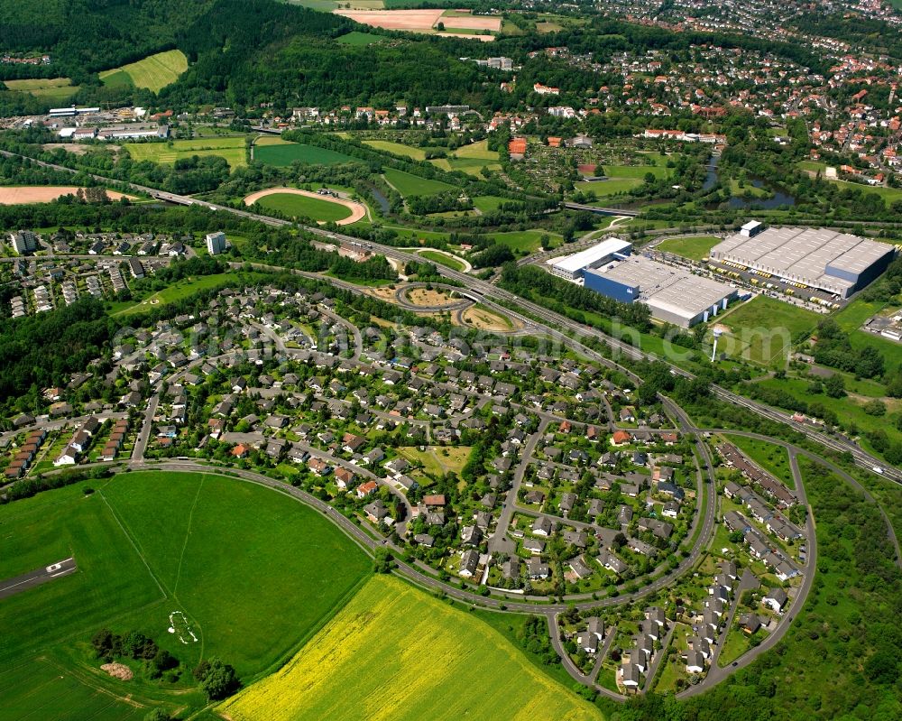 Aerial image Johannesberg - Residential area - mixed development of a multi-family housing estate and single-family housing estate in Johannesberg in the state Hesse, Germany