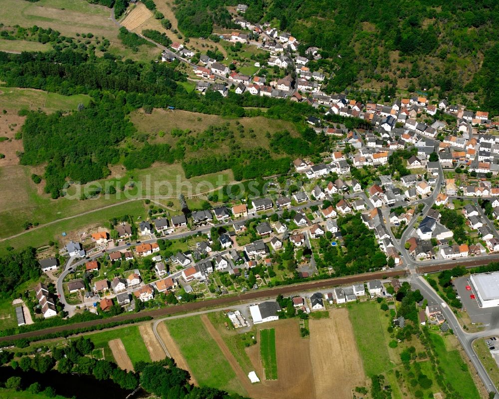 Kirnsulzbach from above - Residential area - mixed development of a multi-family housing estate and single-family housing estate in Kirnsulzbach in the state Rhineland-Palatinate, Germany