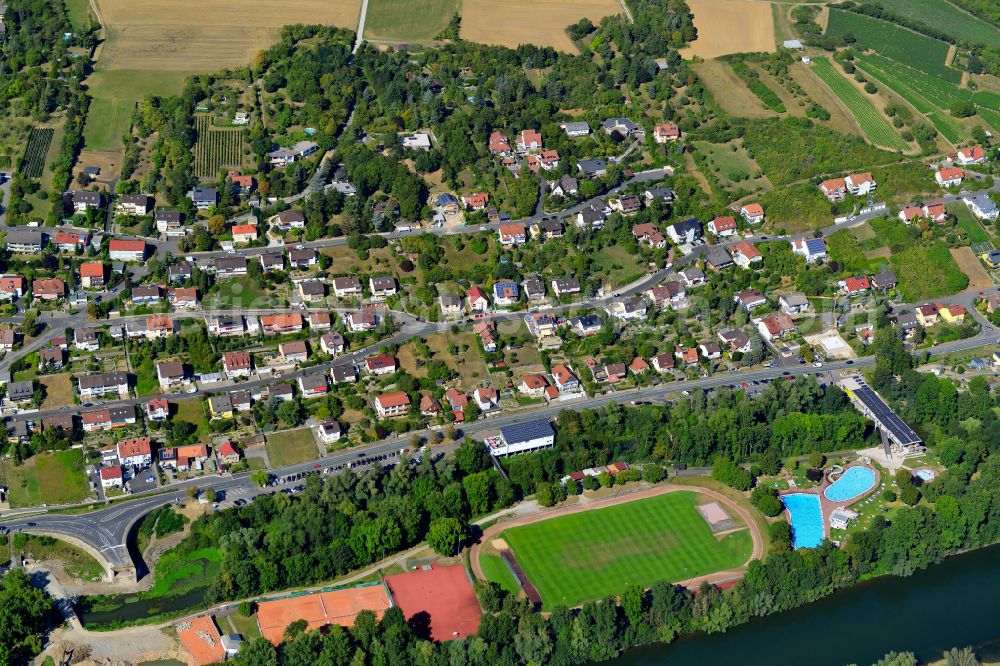 Aerial photograph Kleinochsenfurt - Residential area - mixed development of a multi-family housing estate and single-family housing estate in Kleinochsenfurt in the state Bavaria, Germany