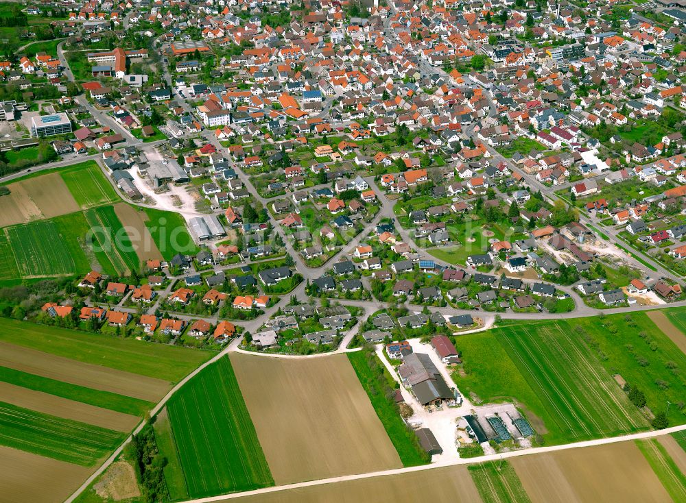 Aerial photograph Laichingen - Residential area - mixed development of a multi-family housing estate and single-family housing estate in Laichingen in the state Baden-Wuerttemberg, Germany