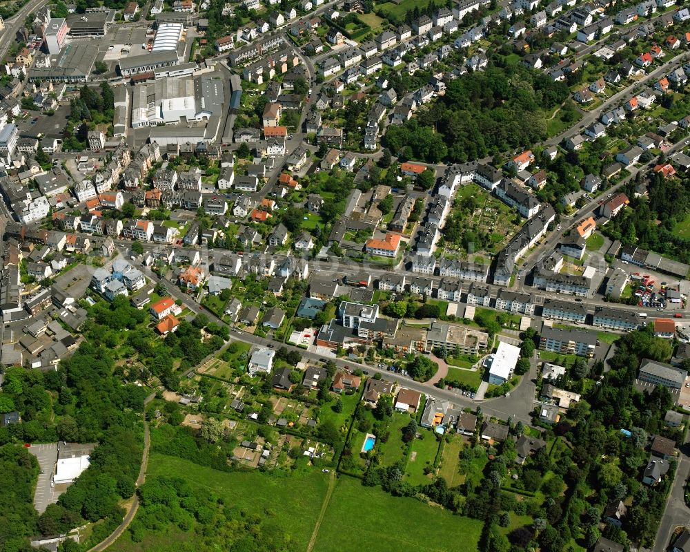 Aerial photograph Limburg an der Lahn - Residential area - mixed development of a multi-family housing estate and single-family housing estate in Limburg an der Lahn in the state Hesse, Germany