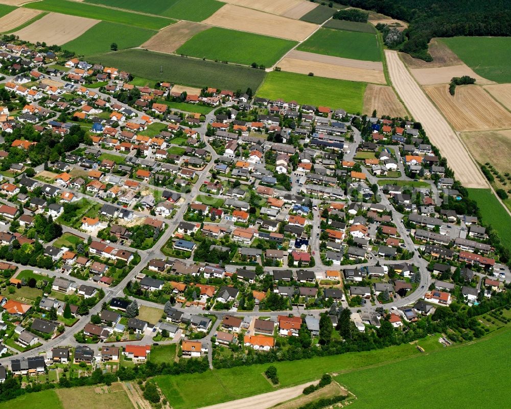 Massenbachhausen from the bird's eye view: Residential area - mixed development of a multi-family housing estate and single-family housing estate in Massenbachhausen in the state Baden-Wuerttemberg, Germany