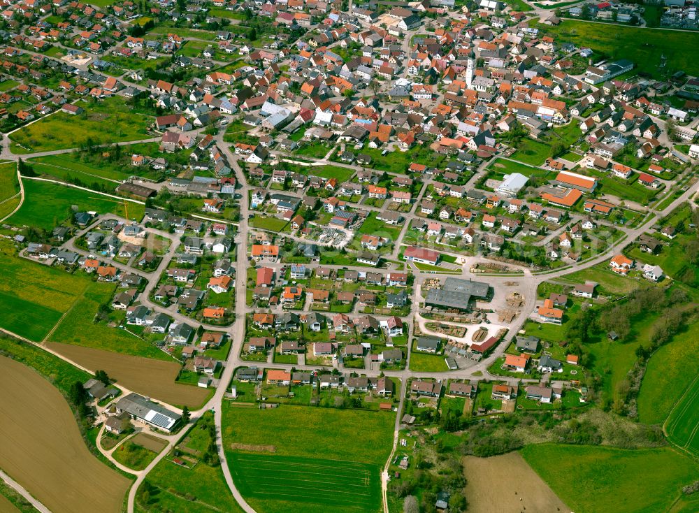 Merklingen from above - Residential area - mixed development of a multi-family housing estate and single-family housing estate in Merklingen in the state Baden-Wuerttemberg, Germany