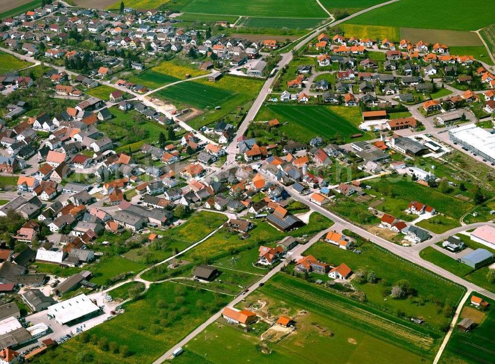 Aerial image Nellingen - Residential area - mixed development of a multi-family housing estate and single-family housing estate in Nellingen in the state Baden-Wuerttemberg, Germany