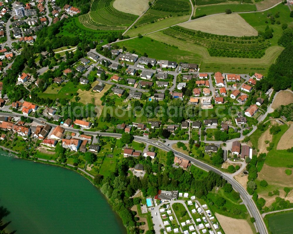 Aerial photograph Küssaberg - Residential area - mixed development of a multi-family housing estate and single-family housing estate on Oberdorf with Rhein in Kuessaberg in the state Baden-Wuerttemberg, Germany