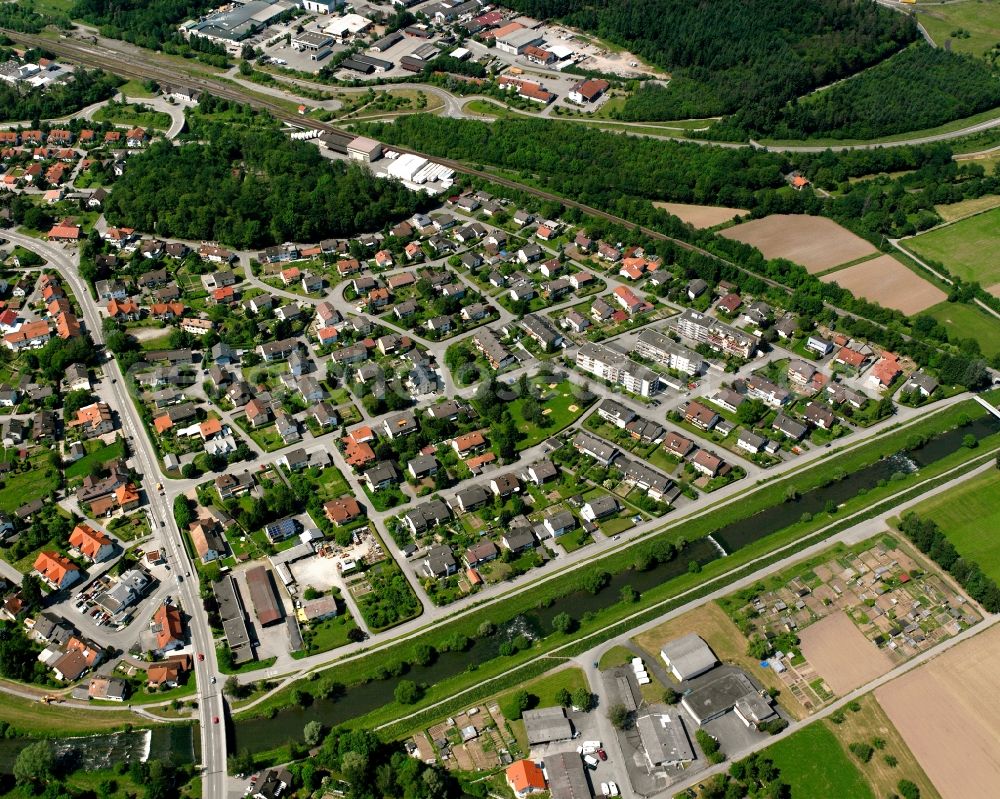 Oberlauchringen from the bird's eye view: Residential area - mixed development of a multi-family housing estate and single-family housing estate in Oberlauchringen in the state Baden-Wuerttemberg, Germany