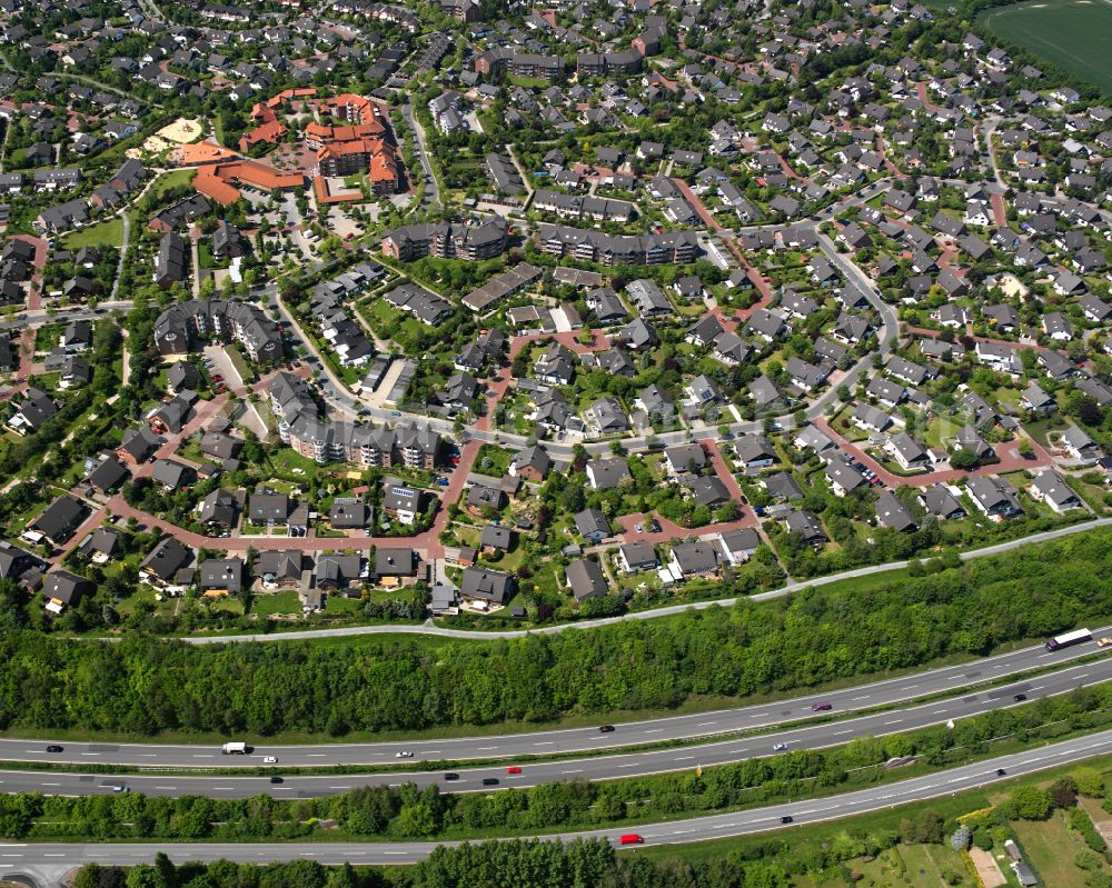 Ohlhof from the bird's eye view: Residential area - mixed development of a multi-family housing estate and single-family housing estate in Ohlhof in the state Lower Saxony, Germany