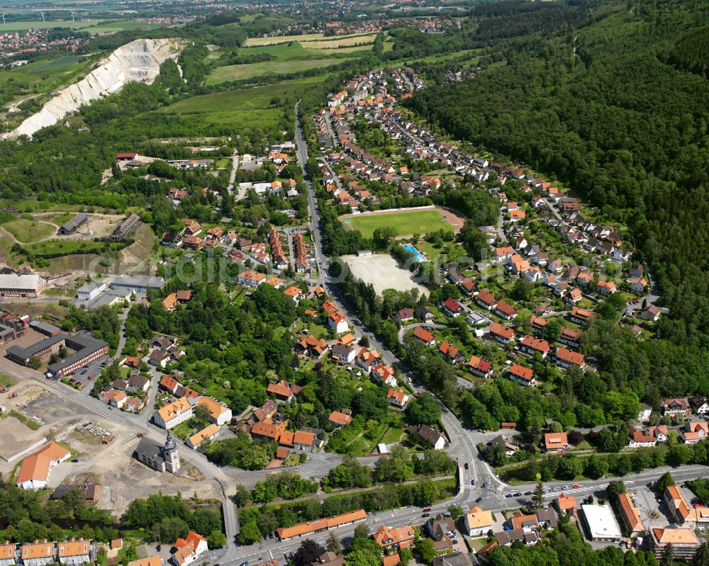 Oker from the bird's eye view: Residential area - mixed development of a multi-family housing estate and single-family housing estate in Oker in the state Lower Saxony, Germany