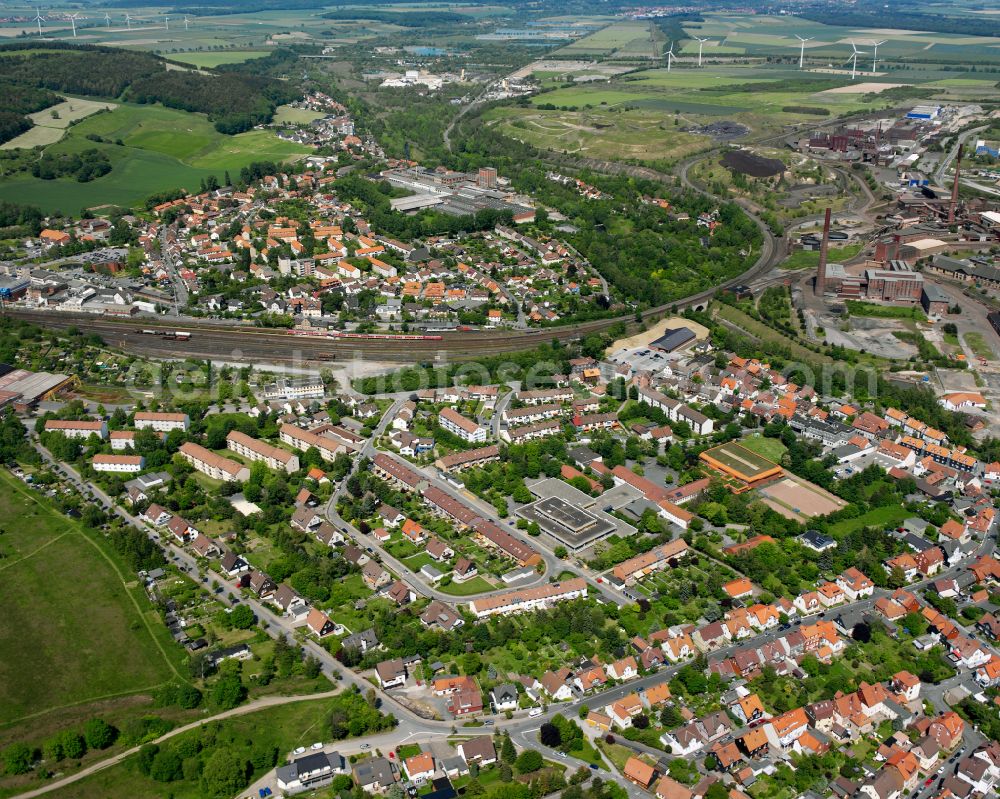 Oker from the bird's eye view: Residential area - mixed development of a multi-family housing estate and single-family housing estate in Oker in the state Lower Saxony, Germany