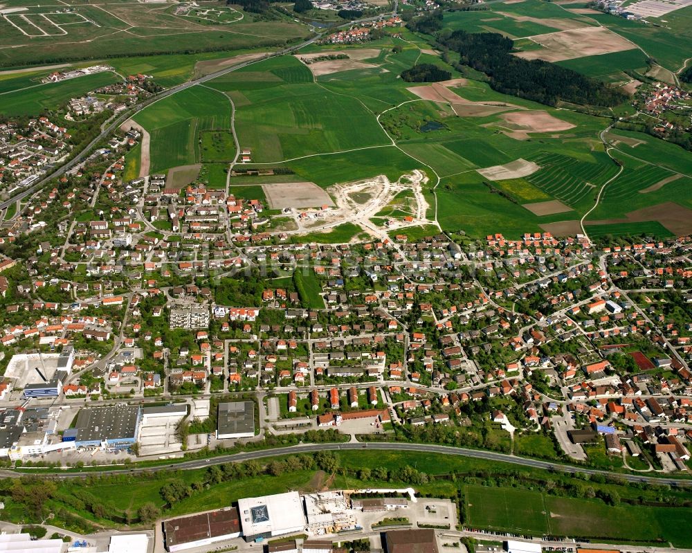 Aerial photograph Pfaffengreuth - Residential area - mixed development of a multi-family housing estate and single-family housing estate in Pfaffengreuth in the state Bavaria, Germany