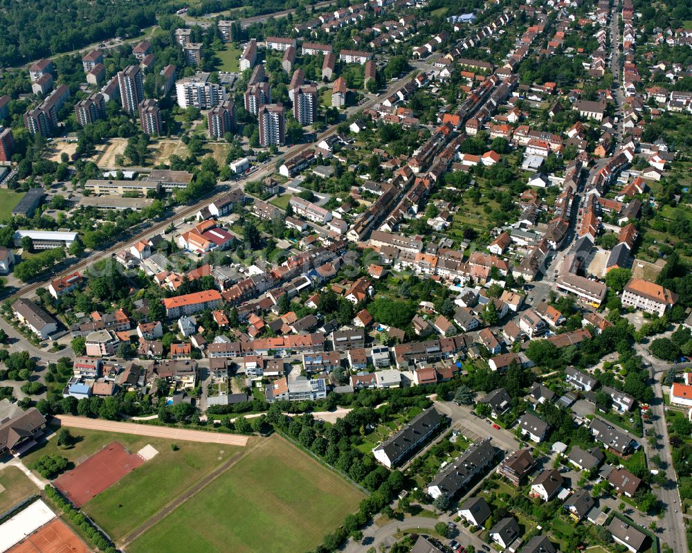 Rintheim from the bird's eye view: Residential area - mixed development of a multi-family housing estate and single-family housing estate in Rintheim in the state Baden-Wuerttemberg, Germany