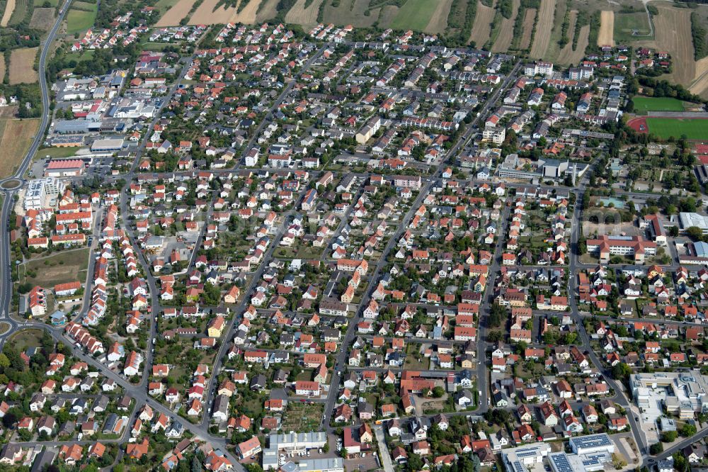 Aerial photograph Rohrbach - Residential area - mixed development of a multi-family housing estate and single-family housing estate in Rohrbach in the state Bavaria, Germany