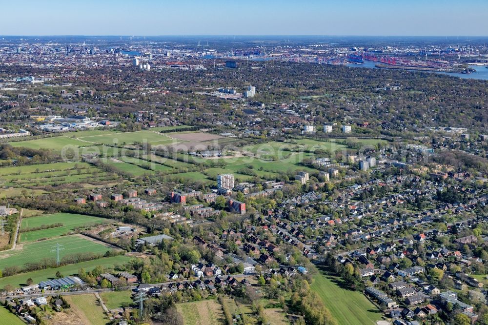 Hamburg from the bird's eye view: Residential area - mixed development of a multi-family housing estate and single-family housing estate on Schenefelder Landstrasse - Holtbarg in the district Iserbrook in Hamburg, Germany