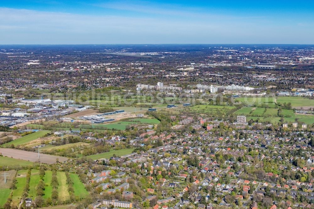 Hamburg from the bird's eye view: Residential area - mixed development of a multi-family housing estate and single-family housing estate on Schenefelder Landstrasse - Holtbarg in the district Iserbrook in Hamburg, Germany