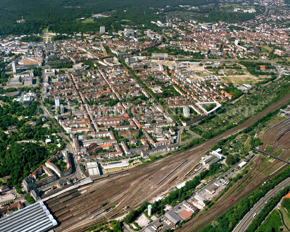 Aerial image Südstadt - Residential area - mixed development of a multi-family housing estate and single-family housing estate in Südstadt in the state Baden-Wuerttemberg, Germany