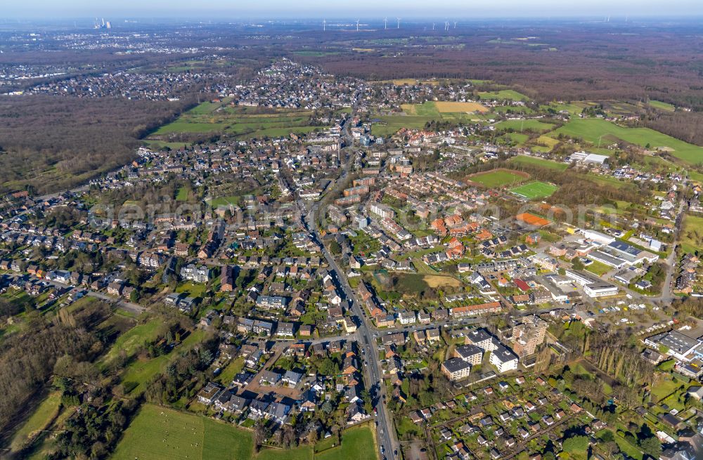 Sterkrade-Nord from above - Residential area - mixed development of a multi-family housing estate and single-family housing estate in Sterkrade-Nord in the state North Rhine-Westphalia, Germany