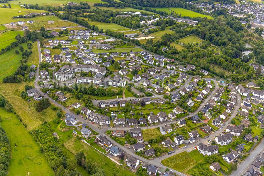 Aerial image Am Stöppelsweg - Residential area - mixed development of a multi-family housing estate and single-family housing estate in Am Stoeppelsweg in the state North Rhine-Westphalia, Germany