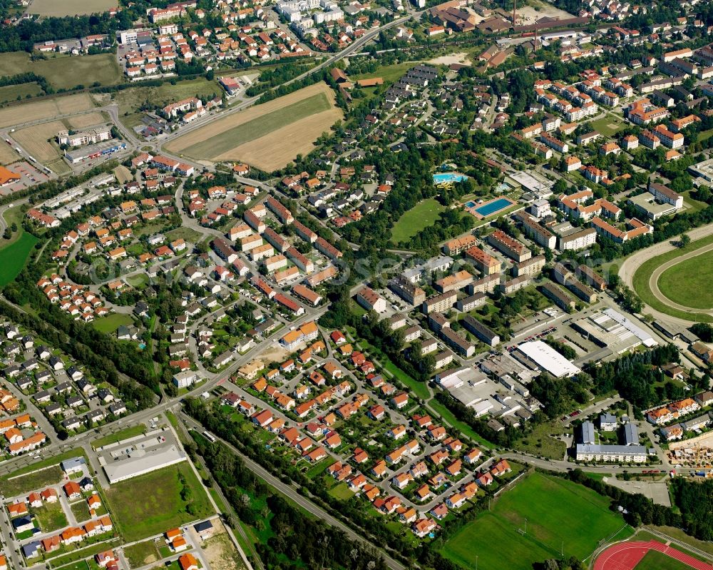 Straubing from above - Residential area - mixed development of a multi-family housing estate and single-family housing estate in Straubing in the state Bavaria, Germany